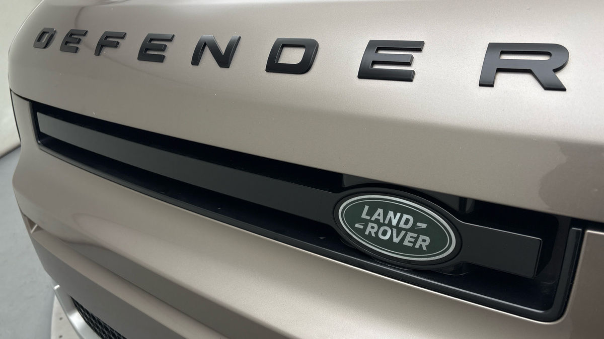 Used Land Rover Defender 2023 for sale - 78168174: Photo 24