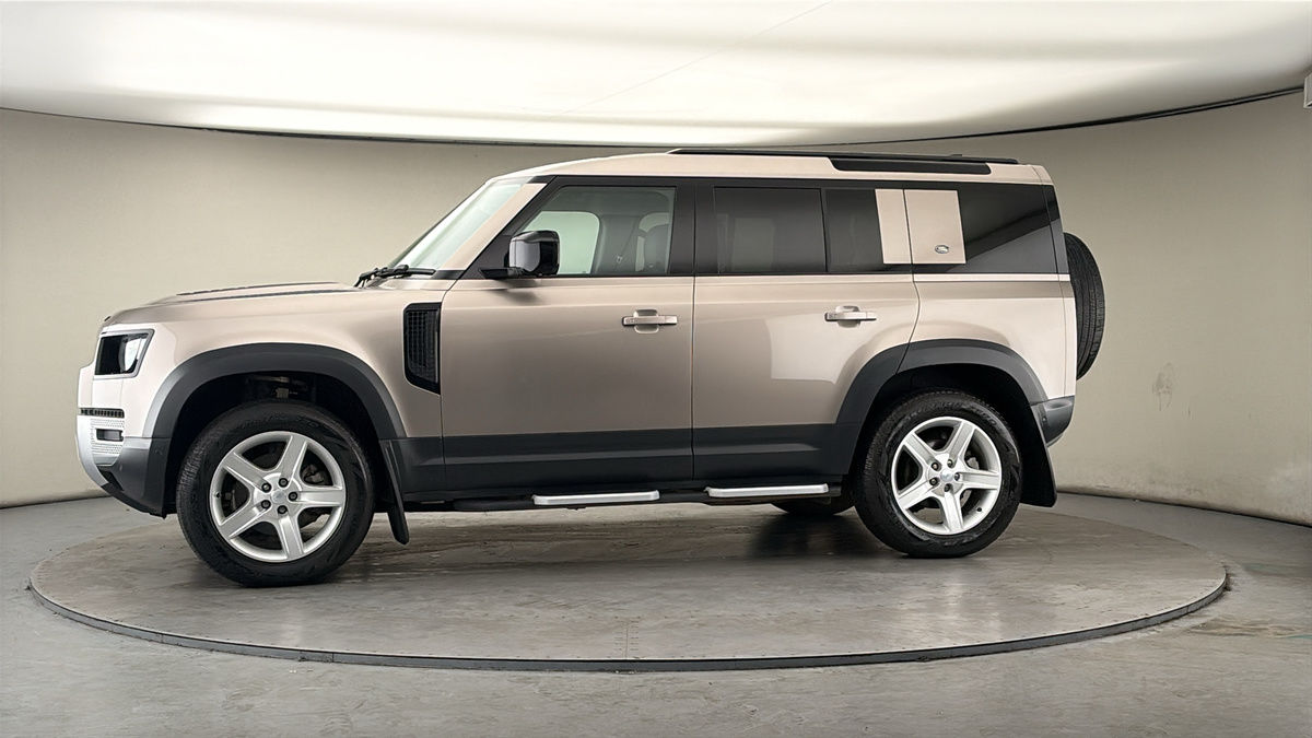 Used Land Rover Defender 2023 for sale - 78168174: Photo 28