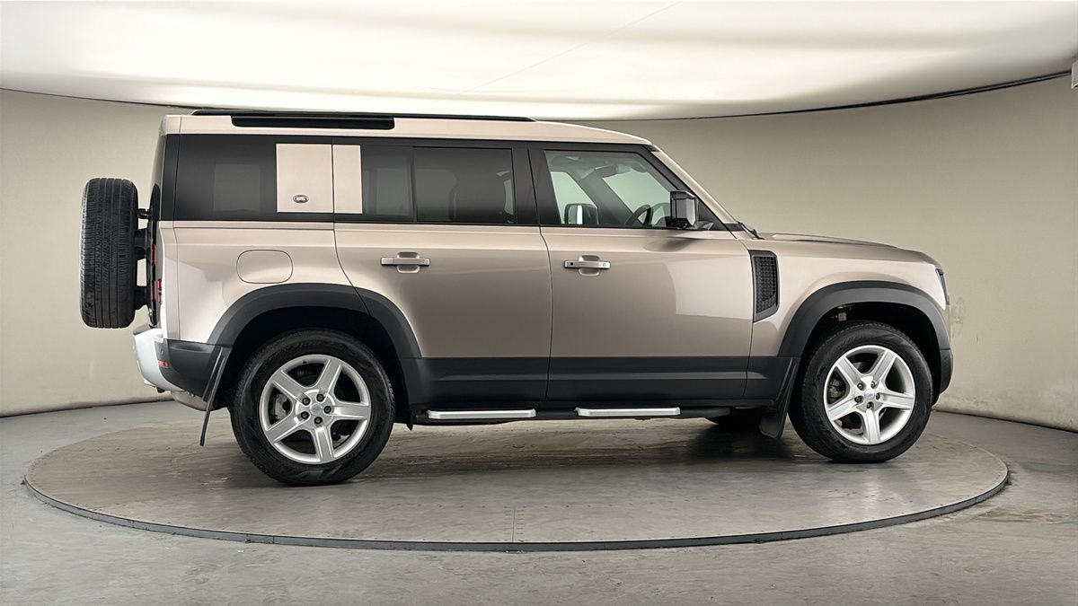 Used Land Rover Defender 2023 for sale - 78168174: Photo 37