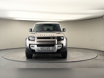 Used Land Rover Defender 2023 for sale - 78168174: Photo