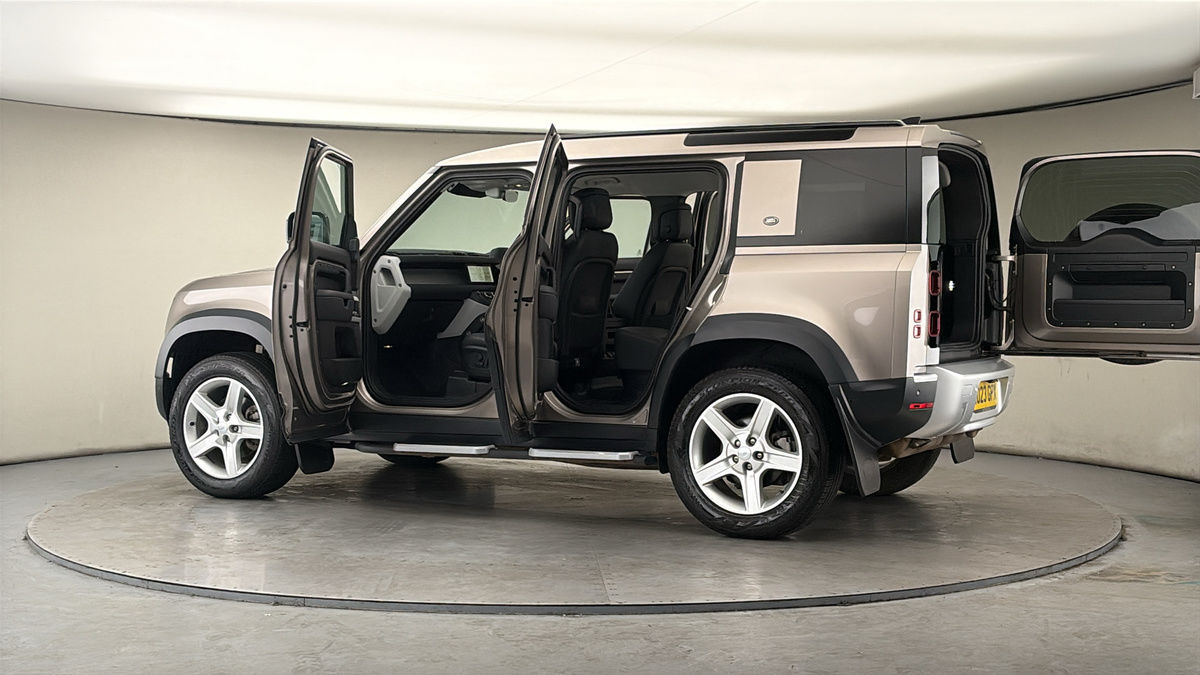 Used Land Rover Defender 2023 for sale - 78168174: Photo 45