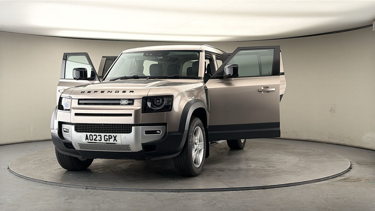 Used Land Rover Defender 2023 for sale - 78168174: Photo 50