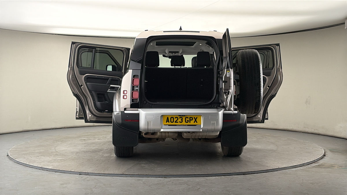 Used Land Rover Defender 2023 for sale - 78168174: Photo 60