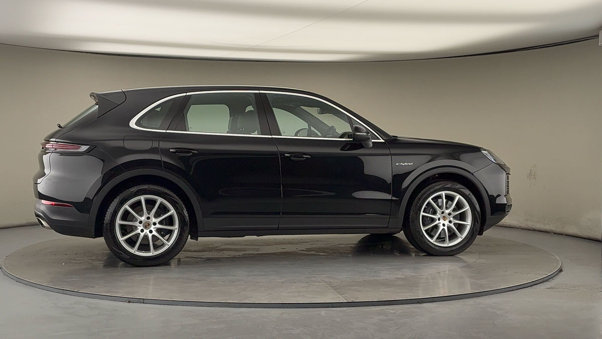 Used Porsche Cayenne 2023 for sale - 77213241: Photo 37