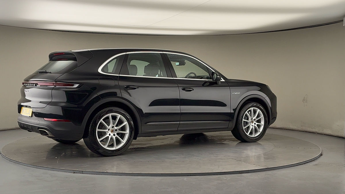 Used Porsche Cayenne 2023 for sale - 77213241: Photo 38
