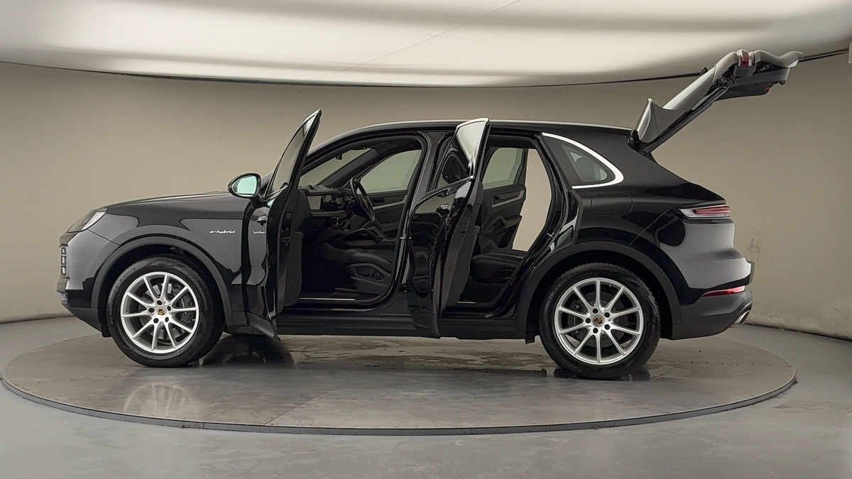 Used Porsche Cayenne 2023 for sale - 77213241: Photo 46