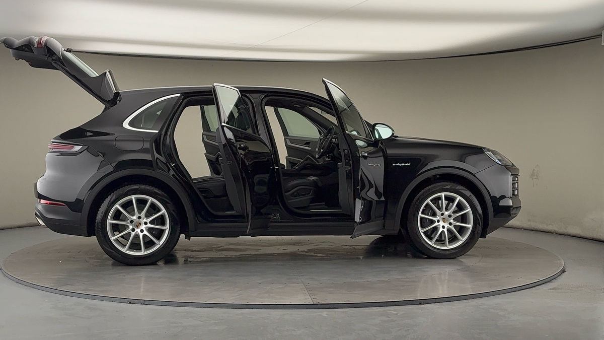 Used Porsche Cayenne 2023 for sale - 77213241: Photo 56