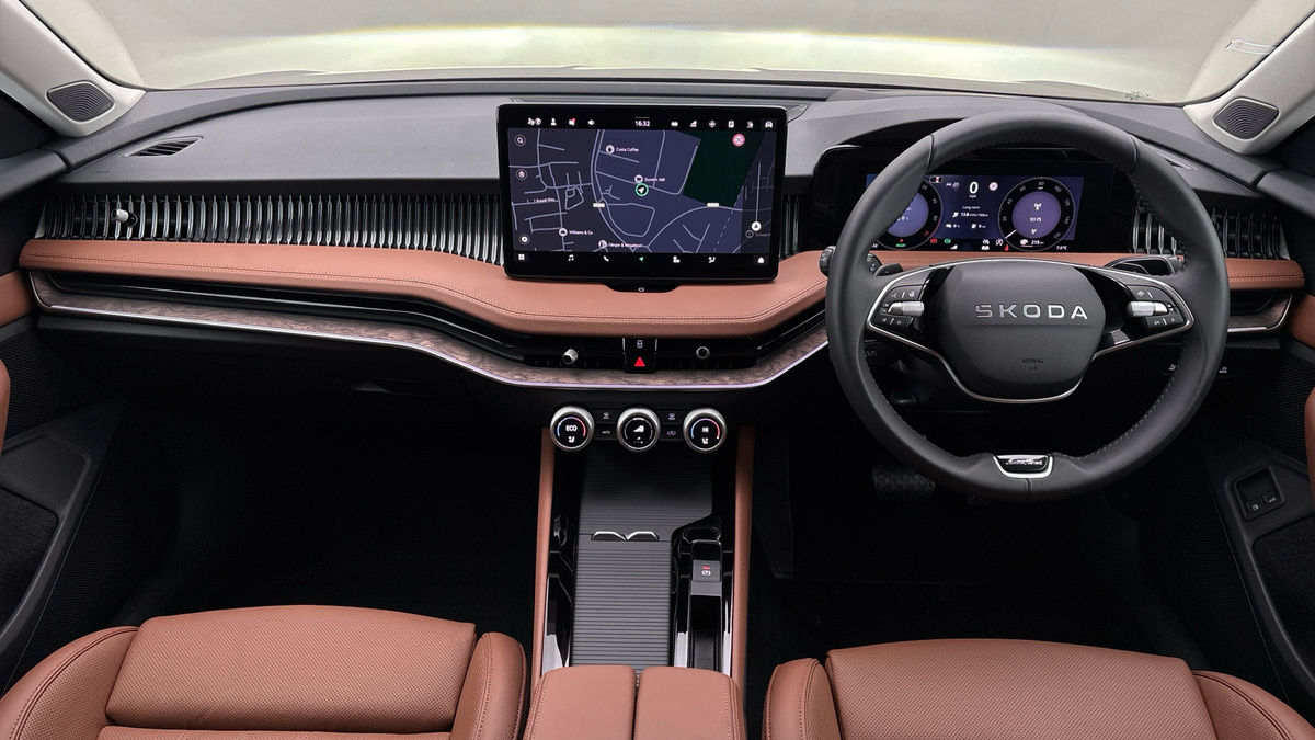 Used Skoda Superb 2025 for sale - 77572490: Photo 12