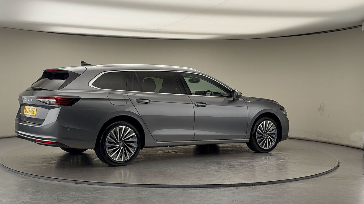 Used Skoda Superb 2025 for sale - 77572490: Photo 38