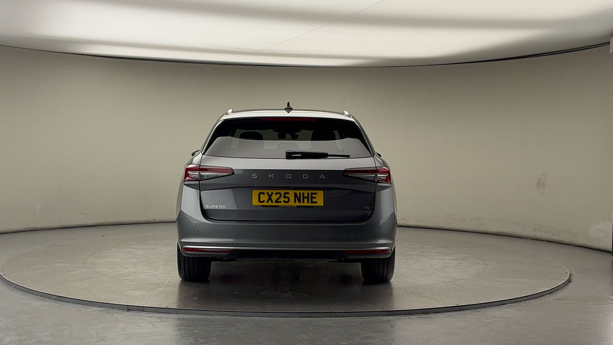 Used Skoda Superb 2025 for sale - 77572490: Photo 4