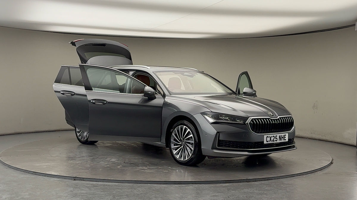 Used Skoda Superb 2025 for sale - 77572490: Photo 53