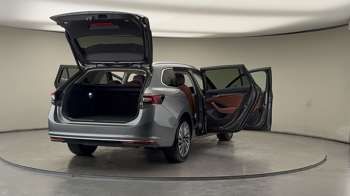 Used Skoda Superb 2025 for sale - 77572490: Photo 59