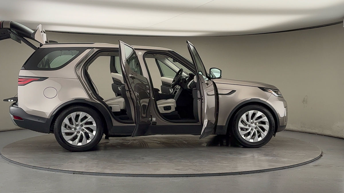 Used Land Rover Discovery 2022 for sale - 77395056: Photo 56