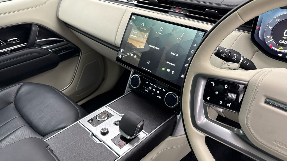 Used Land Rover Range Rover 2023 for sale - 76863669: Photo 18