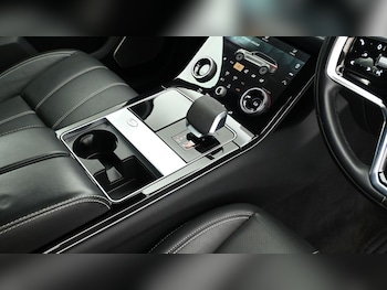 Used Land Rover Range Rover Velar 2022 for sale - 75528757: Photo