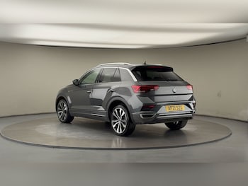 Used Volkswagen T-Roc 2021 for sale - 76470843: Photo