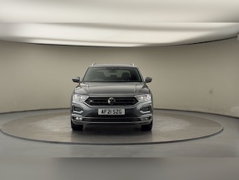 Used Volkswagen T-Roc 2021 for sale - 76470843: Photo