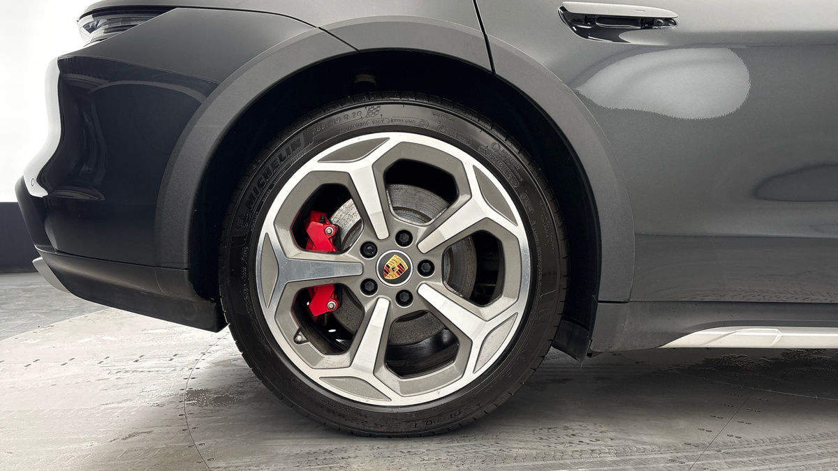 Used Porsche Taycan 2022 for sale - 76740955: Photo 11