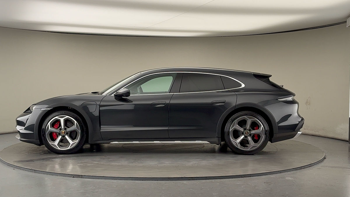 Used Porsche Taycan 2022 for sale - 76740955: Photo 16