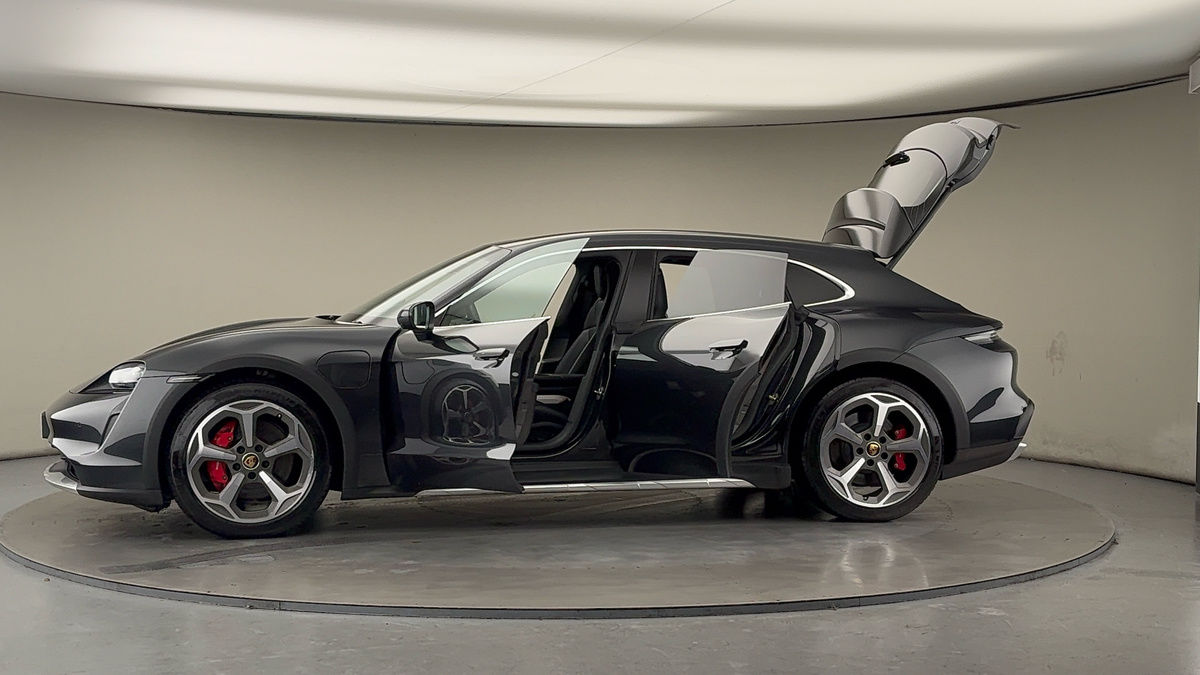 Used Porsche Taycan 2022 for sale - 76740955: Photo 49