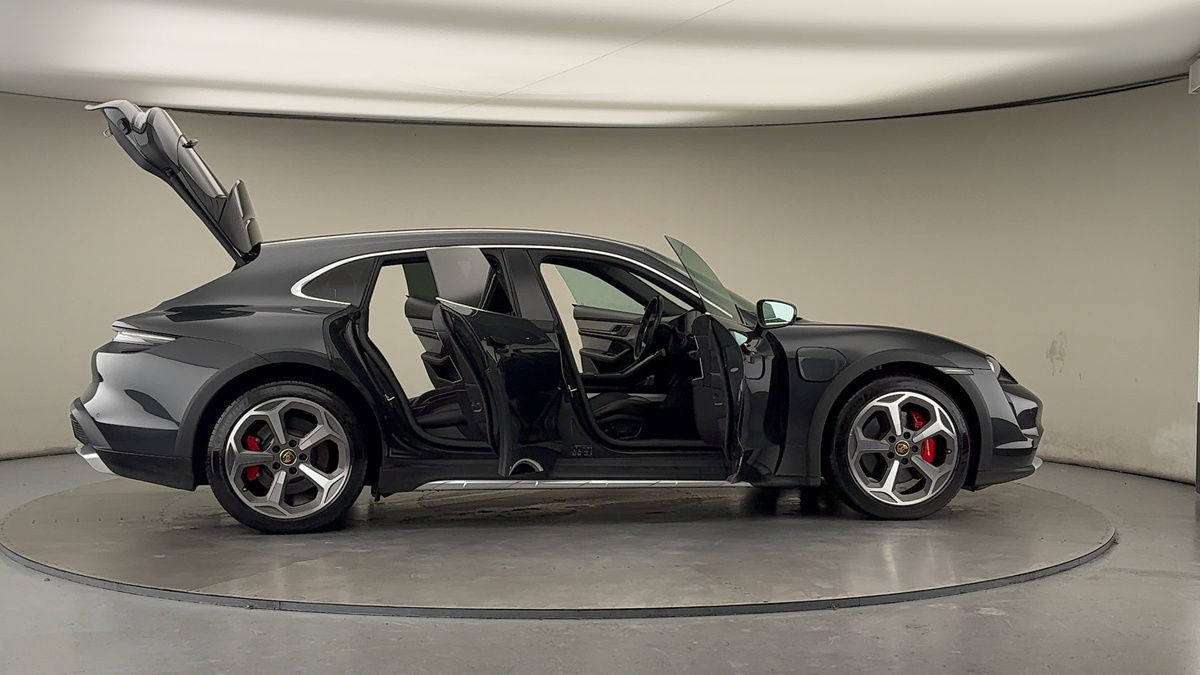 Used Porsche Taycan 2022 for sale - 76740955: Photo 58