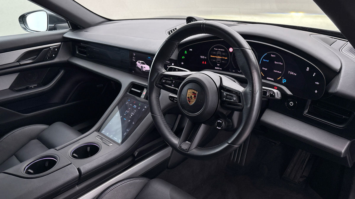 Used Porsche Taycan 2022 for sale - 76740955: Photo 6