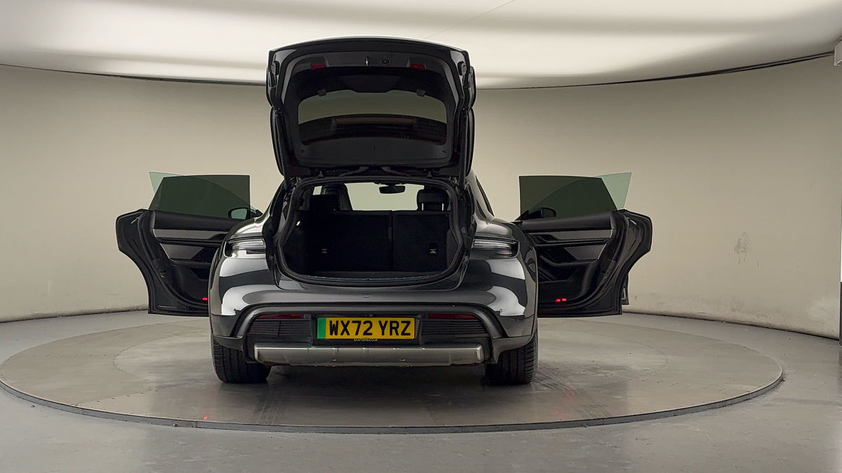 Used Porsche Taycan 2022 for sale - 76740955: Photo 62