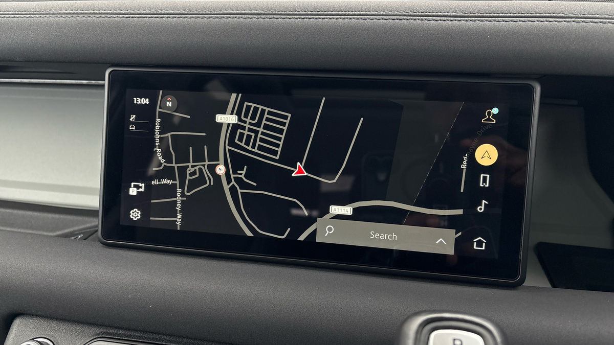 Used Land Rover Defender 2023 for sale - 77264198: Photo 17