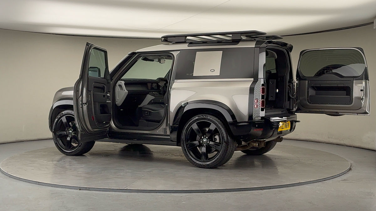 Used Land Rover Defender 2023 for sale - 77264198: Photo 46