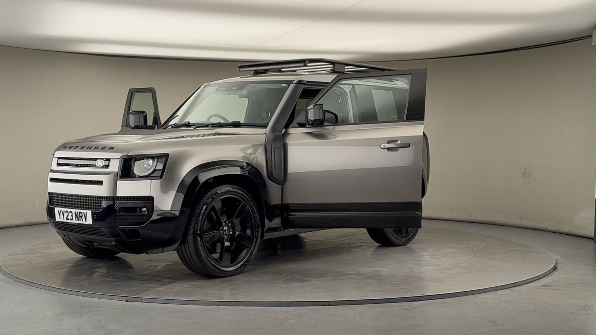 Used Land Rover Defender 2023 for sale - 77264198: Photo 50