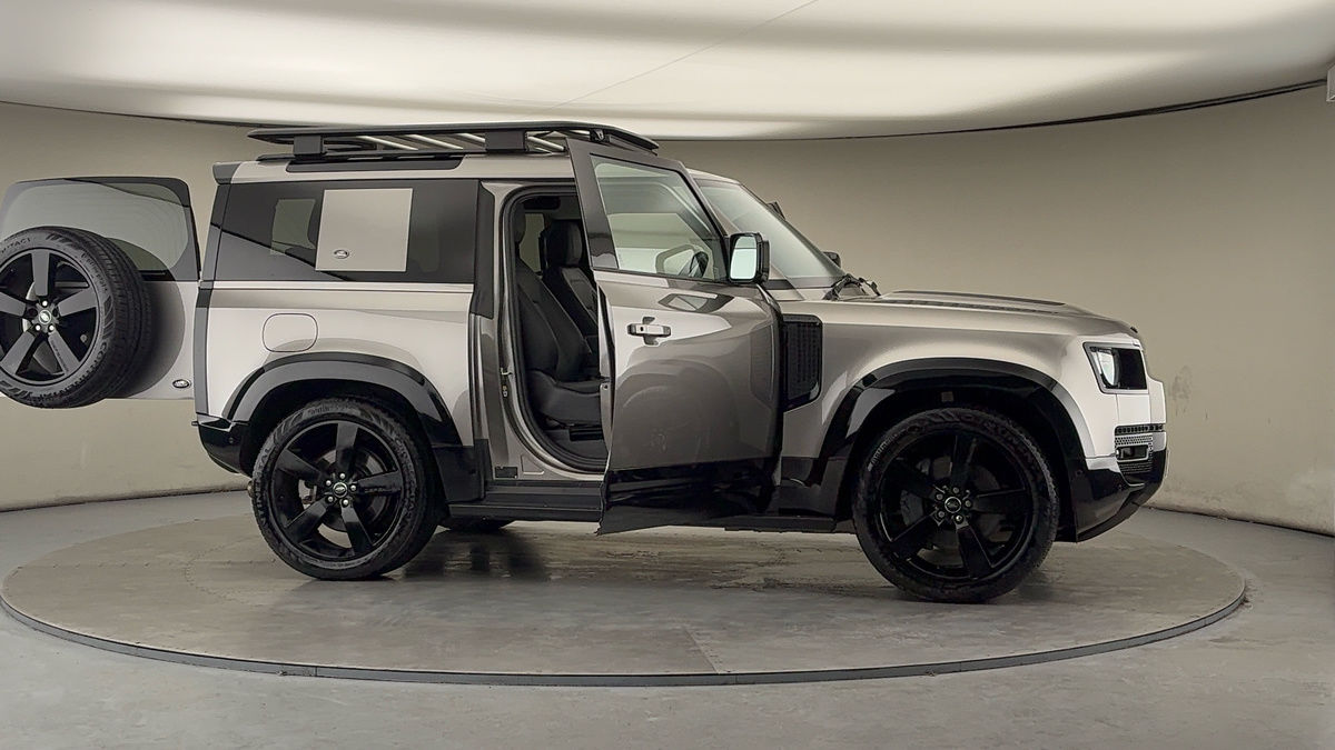 Used Land Rover Defender 2023 for sale - 77264198: Photo 56