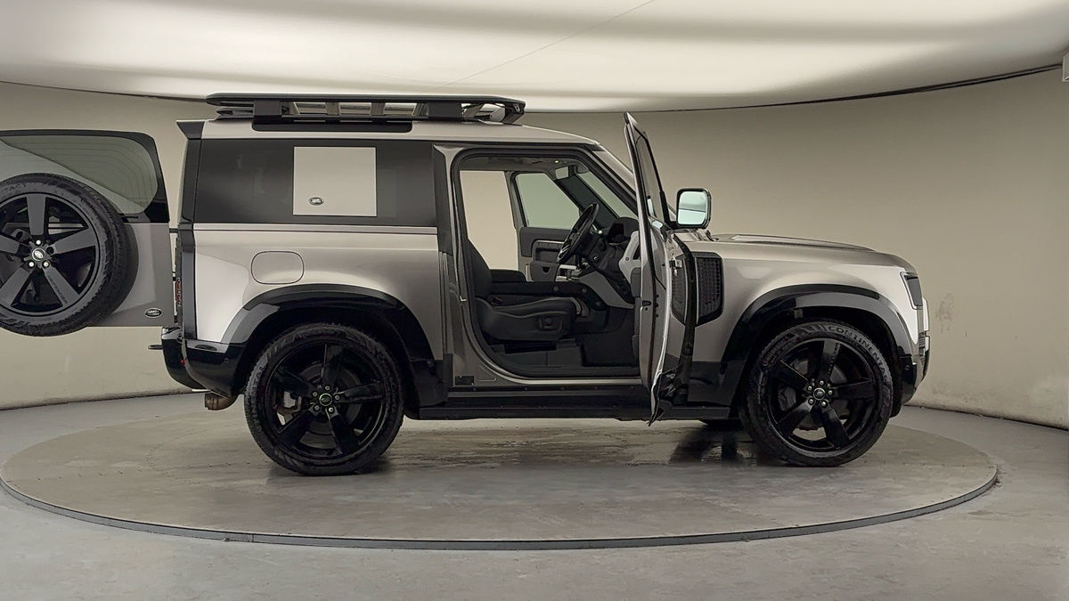 Used Land Rover Defender 2023 for sale - 77264198: Photo 57