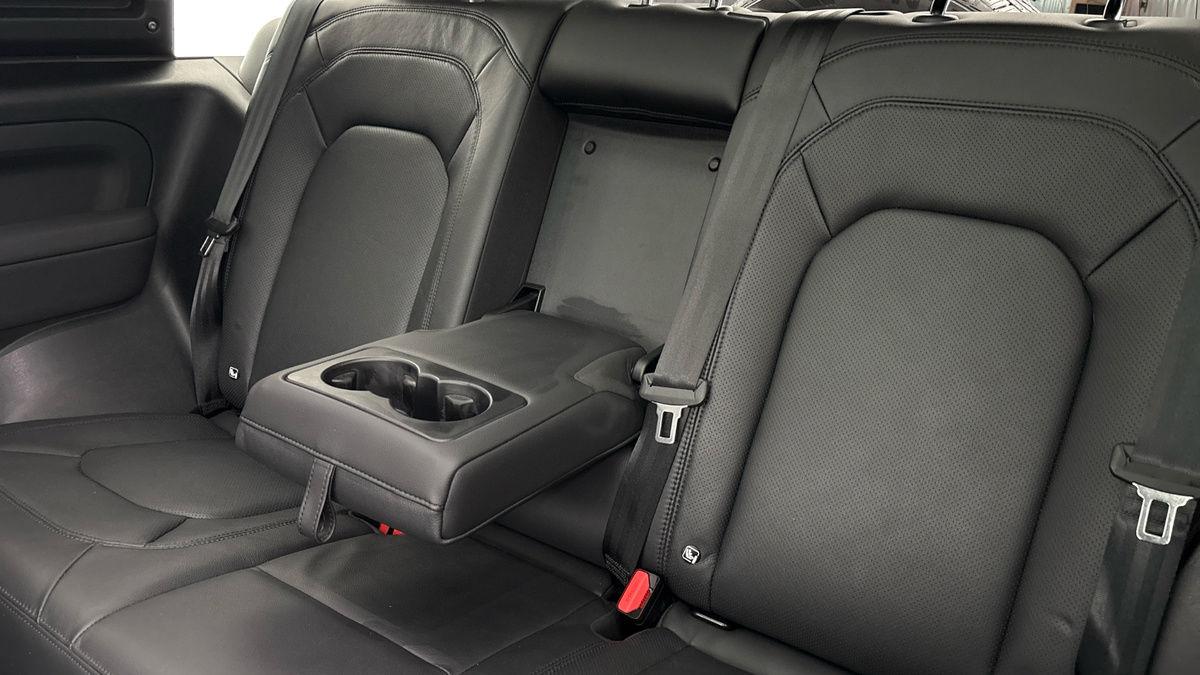 Used Land Rover Defender 2023 for sale - 77264198: Photo 9