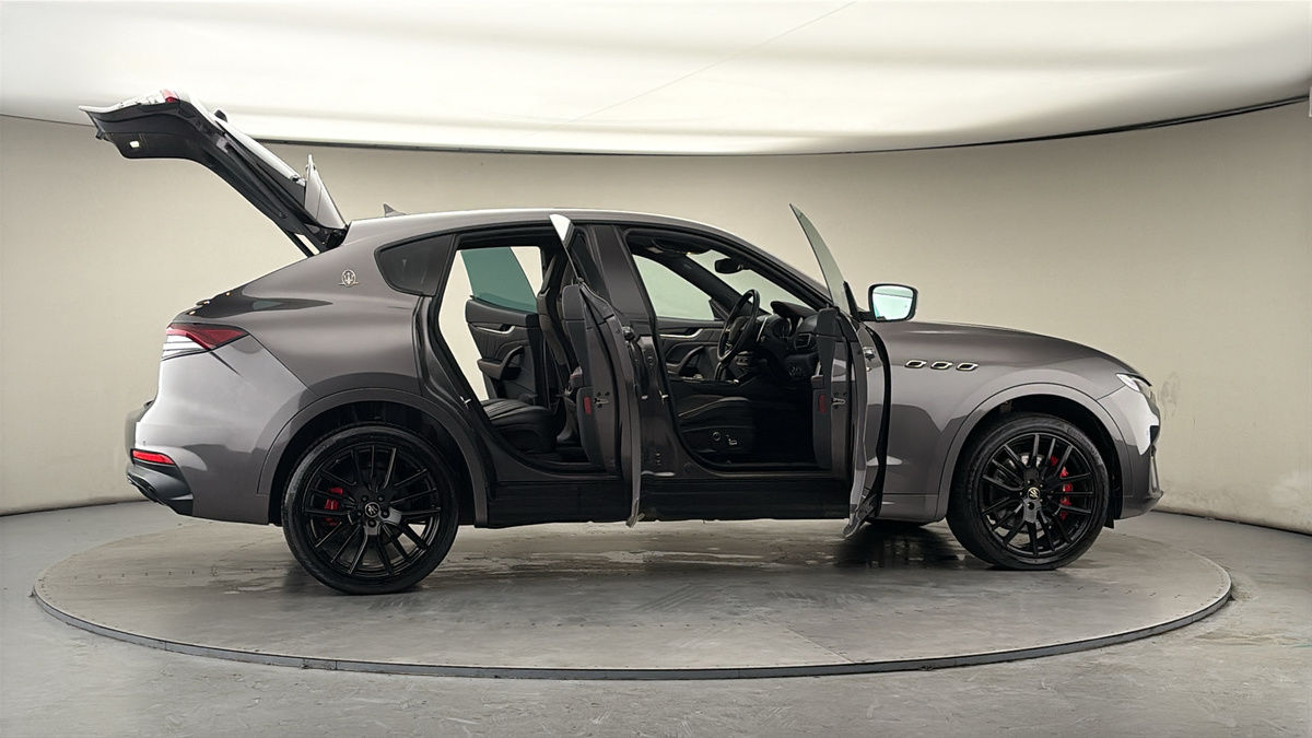 Used Maserati Levante 2021 for sale - 77921036: Photo 57