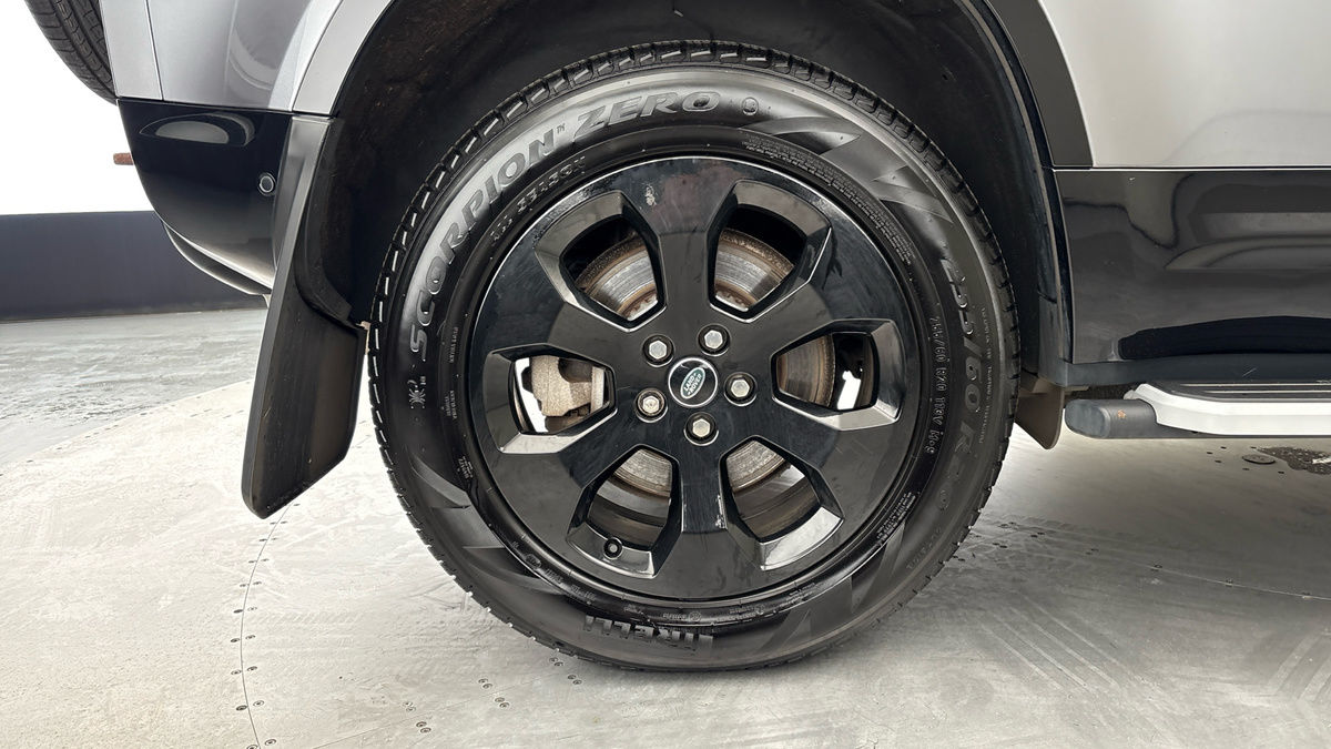 Used Land Rover Defender 110 2022 for sale - 76896701: Photo 10