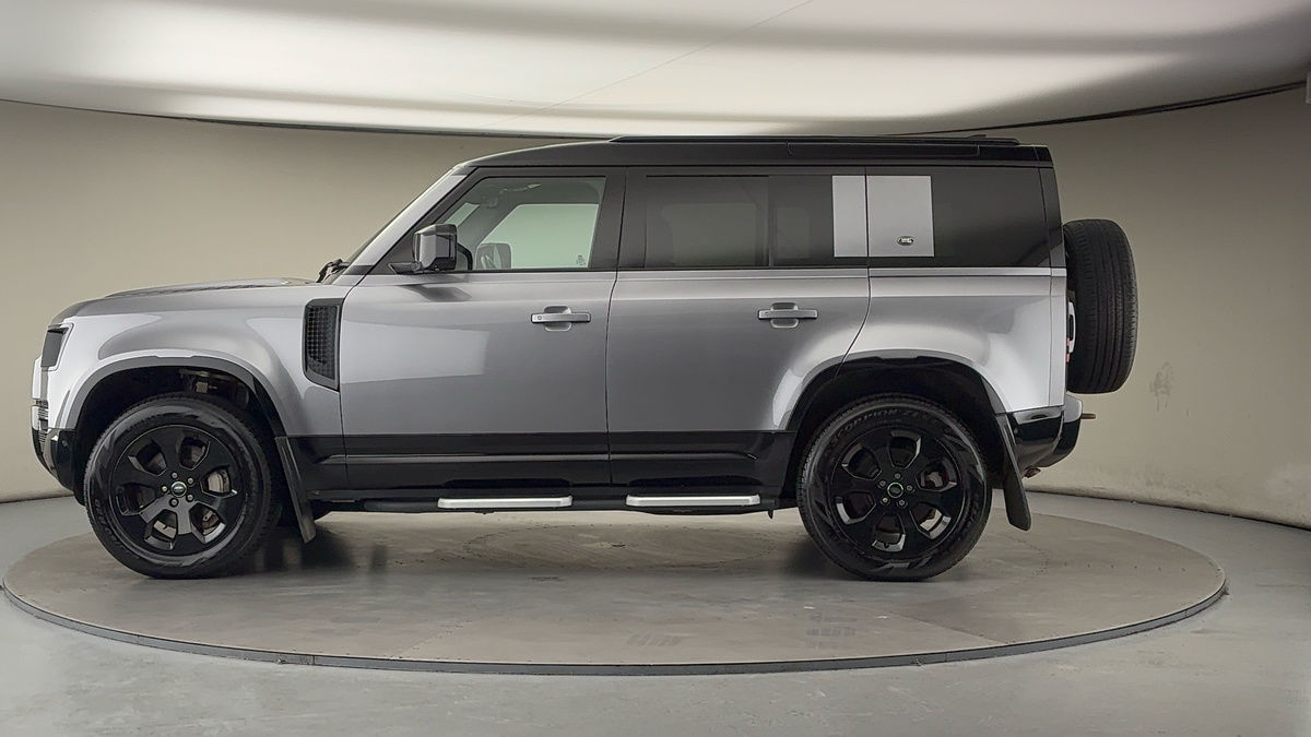 Used Land Rover Defender 110 2022 for sale - 76896701: Photo 15