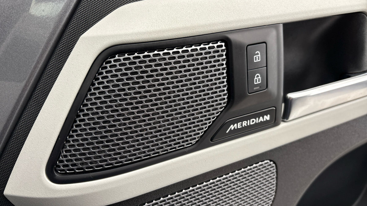 Used Land Rover Defender 110 2022 for sale - 76896701: Photo 25