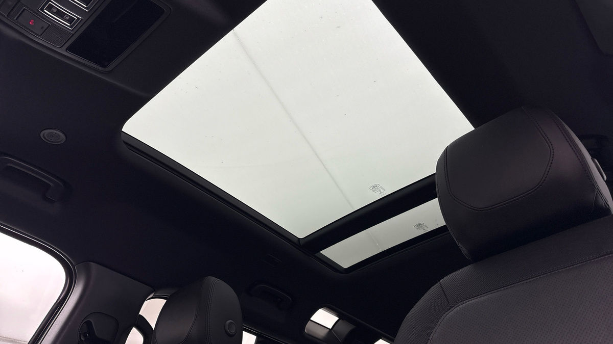 Used Land Rover Defender 110 2022 for sale - 76896701: Photo 6