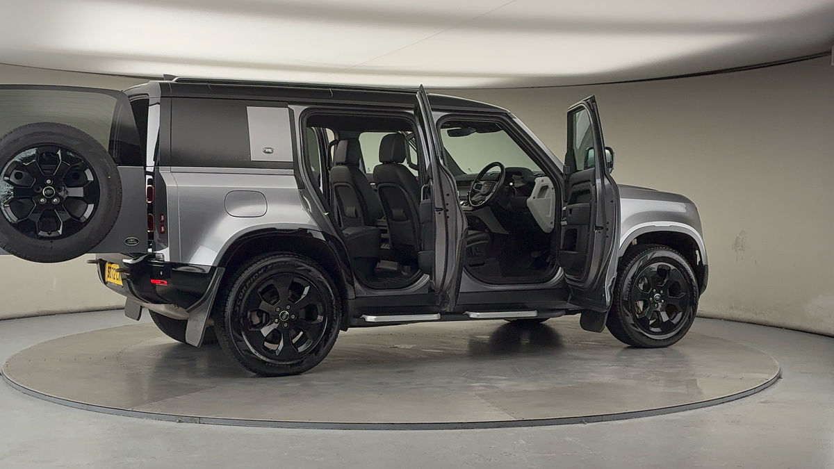 Used Land Rover Defender 110 2022 for sale - 76896701: Photo 60