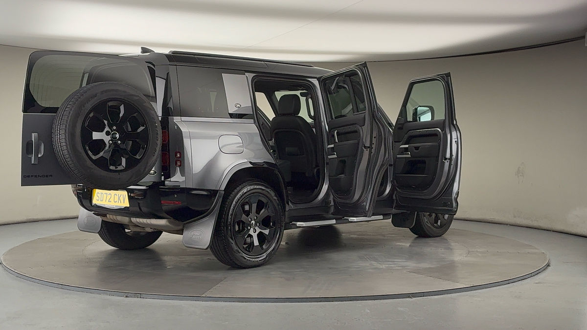 Used Land Rover Defender 110 2022 for sale - 76896701: Photo 61