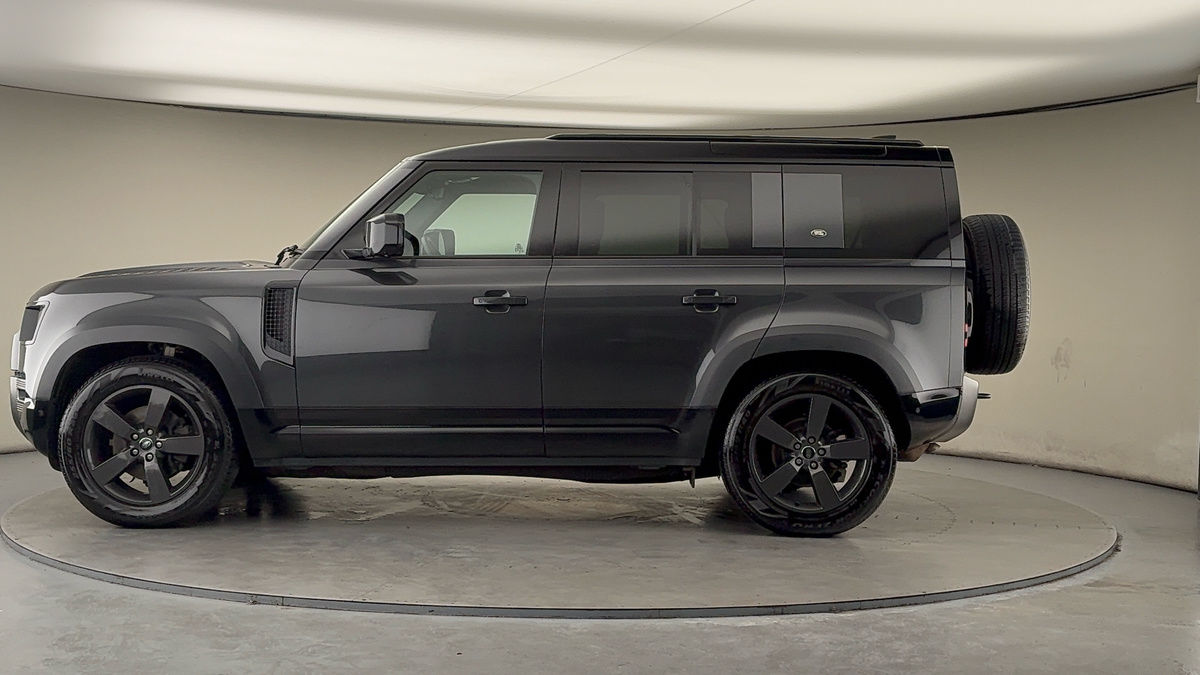 Used Land Rover Defender 110 2023 for sale - 77584247: Photo 15