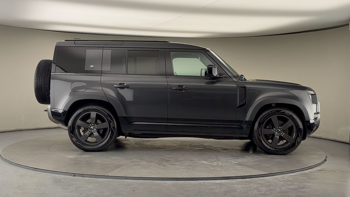 Used Land Rover Defender 110 2023 for sale - 77584247: Photo 16