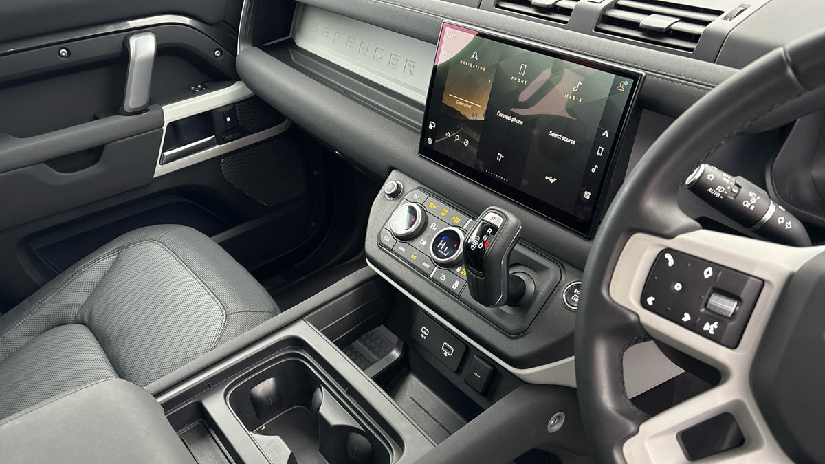 Used Land Rover Defender 110 2023 for sale - 77584247: Photo 18