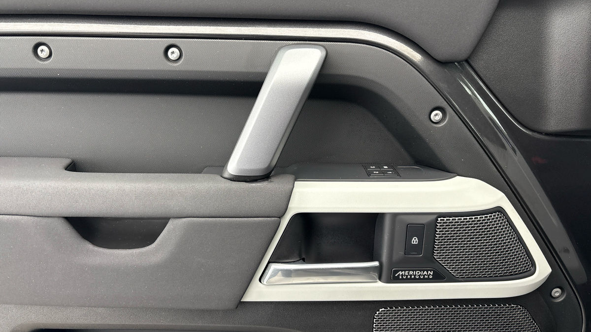 Used Land Rover Defender 110 2023 for sale - 77584247: Photo 19