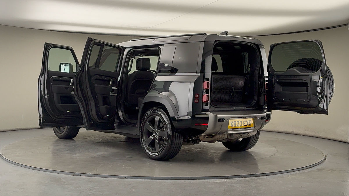 Used Land Rover Defender 110 2023 for sale - 77584247: Photo 44