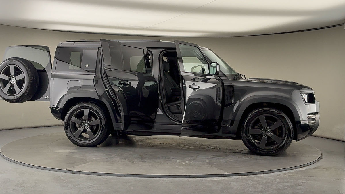 Used Land Rover Defender 110 2023 for sale - 77584247: Photo 56