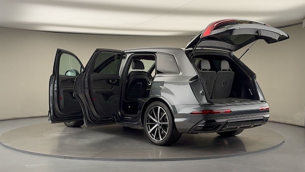 Used Audi Q7 2020 for sale - 76197985: Photo 46