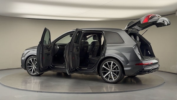 Used Audi Q7 2020 for sale - 76197985: Photo 48