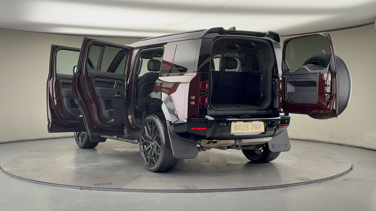 Used Land Rover Defender 2025 for sale - 77494499: Photo 23