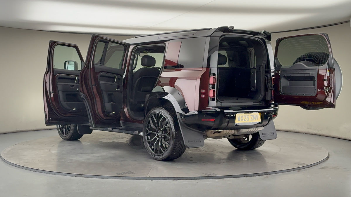 Used Land Rover Defender 2025 for sale - 77494499: Photo 49